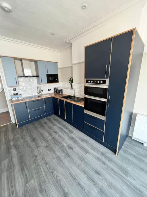 Stunning 2 Bedroom Ground Floor Sea View Apartment Rhôs-on-Sea Εξωτερικό φωτογραφία